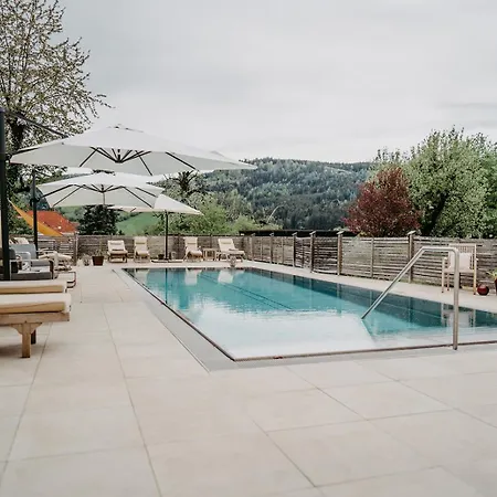 호텔 Zum Dorfschmied Klein Sankt Paul