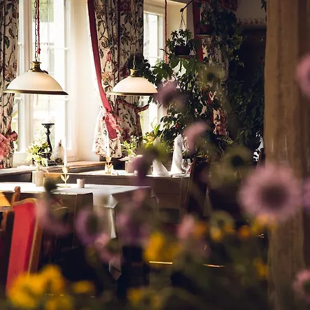 Hotel Zum Dorfschmied 3*