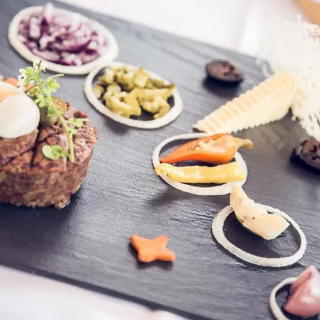 Hotel Zum Dorfschmied 3*