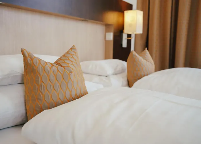 ホテル Zum Dorfschmied 3*